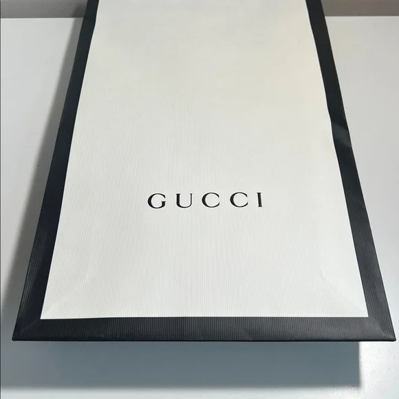 Black and White Gucci Shopping Bag - Picture 3 of 9